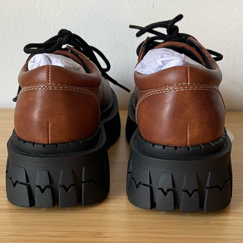 dELiA*s Dolls Kill Mocha Teen Craft Oxford Shoes - Picture 7 of 11